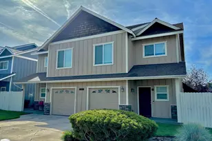 21019 Carl St, Bend, OR 97701 - Photo 1