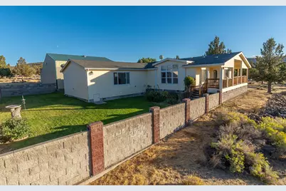 6052 SE David Way, Prineville, OR 97754 - Photo 1