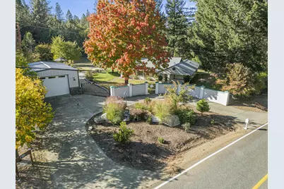 182 Lappland Drive, Grants Pass, OR 97527 - Photo 1