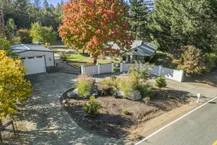 182 Lappland Dr, Grants Pass, OR 97527 - Photo 1