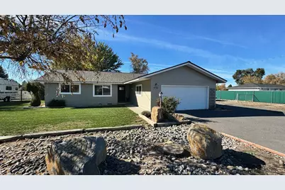 4750 Homedale Road, Klamath Falls, OR 97603 - Photo 1