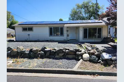 925 SW Laurel Street, Grants Pass, OR 97526 - Photo 1