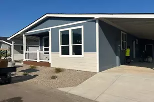 333 Mountain View Dr, Talent, OR 97540 - Photo 1