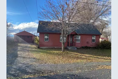 172 Court Drive, Merrill, OR 97633 - Photo 1