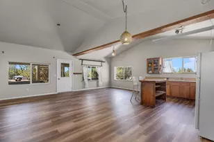 1088 SE Acacia Ln, Prineville, OR 97754 - Photo 1