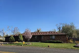 5420 Maryland Ave, Klamath Falls, OR 97603 - Photo 1