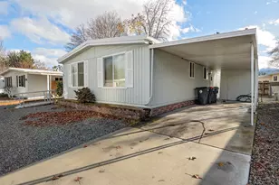 3431 S Pacific Hwy, Medford, OR 97501 - Photo 1