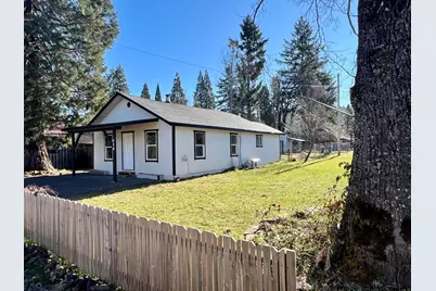 520 South Street, Butte Falls, OR 97522 - Photo 1