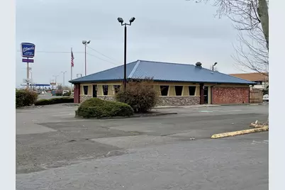 1924 Biddle Road, Medford, OR 97504 - Photo 1