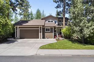 1974 NW Newport Hills Dr, Bend, OR 97703 - Photo 1