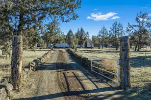 3240 NE 21st Dr, Redmond, OR 97756 - Photo 1