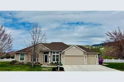 1705 Harmony Lane, Klamath Falls, OR 97601 - Photo 1
