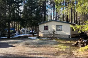 152 Autumn Ln, Grants Pass, OR 97527 - Photo 1