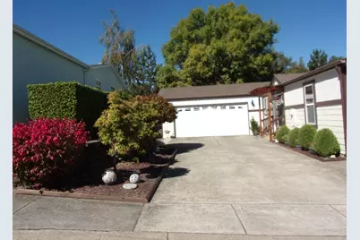 381 Knoll Terrace Drive, Canyonville, OR 97417 - Photo 1