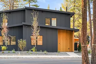 595 N Pine St, Sisters, OR 97759 - Photo 1