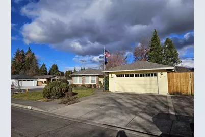 1896 Canyon Avenue, Medford, OR 97504 - Photo 1