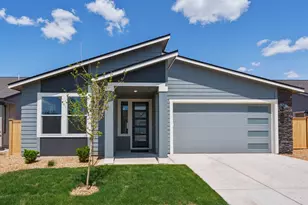 2890 NE Pinnacle Pl, Bend, OR 97701 - Photo 1