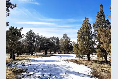 Se Umpqua Street, Prineville, OR 97754 - Photo 1