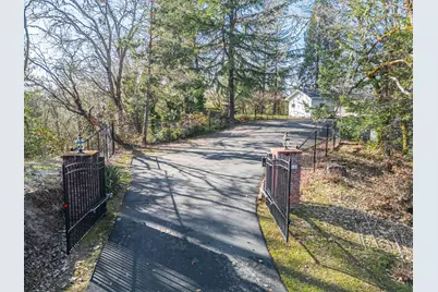 2444 Elk Lane, Grants Pass, OR 97527 - Photo 1