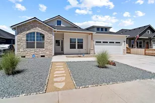 261 Oak Crest Way, Medford, OR 97501 - Photo 1