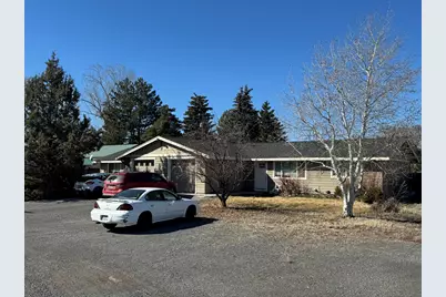 2907 SW Meadow Lane, Redmond, OR 97756 - Photo 1