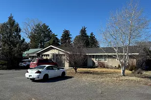 2907 SW Meadow Ln, Redmond, OR 97756 - Photo 1