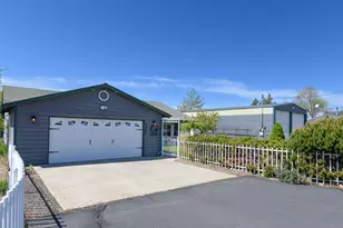 9047 13th St, Terrebonne, OR 97760 - Photo 1