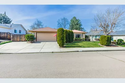 1855 Bristol Drive, Medford, OR 97504 - Photo 1