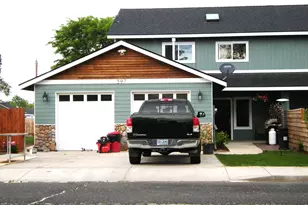 597 NW 8th St, Prineville, OR 97754 - Photo 1