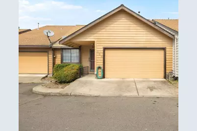 639 Golden Lane, Medford, OR 97504 - Photo 1