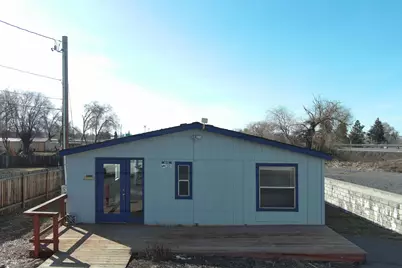 3820 Shasta Way, Klamath Falls, OR 97603 - Photo 1