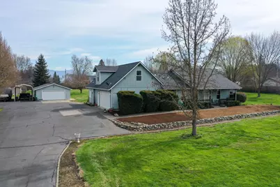 1747 Minear Road, Medford, OR 97501 - Photo 1