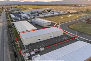 188 Salmon Wy, White City, OR 97503 - Photo 1