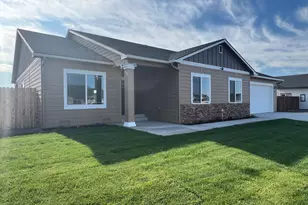 3723 La Habra Way, Klamath Falls, OR 97603 - Photo 1