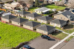 634 Colinwood Ct, Medford, OR 97501 - Photo 1