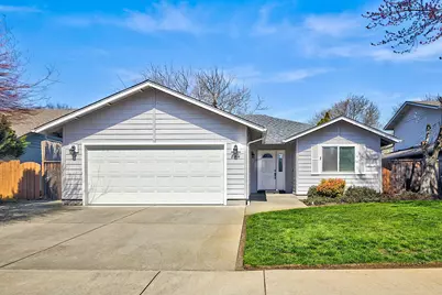 844 Gold Court, Grants Pass, OR 97527 - Photo 1