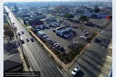 717 N Riverside Avenue, Medford, OR 97501 - Photo 1