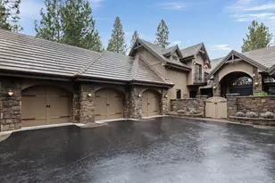 61725 Broken Top Dr, Bend, OR 97702 - Photo 1