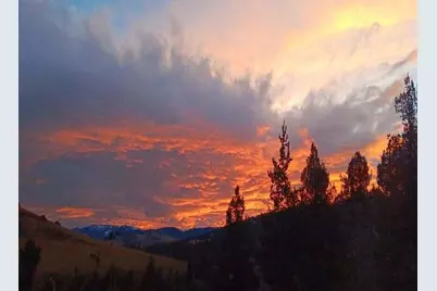 18817 Highway 26, Mitchell, OR 97750 - Photo 1