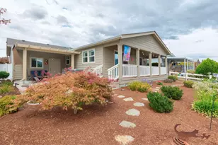 291 Kingsley Dr, Grants Pass, OR 97526 - Photo 1