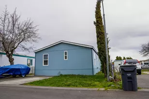 2622 Falcon St, White City, OR 97503 - Photo 1