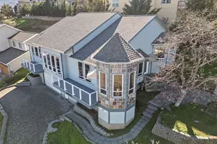 454 Elm St, Phoenix, OR 97535 - Photo 1