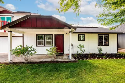 2461 NE 5th Street, Redmond, OR 97756 - Photo 1