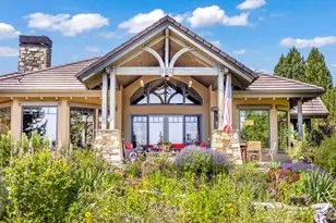 65852 Bearing Dr, Bend, OR 97701 - Photo 1