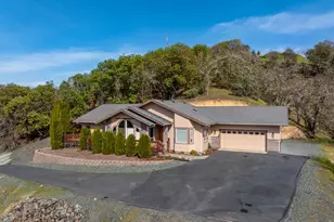 224 High Ridge Terrace, Grants Pass, OR 97526 - Photo 1