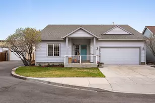 2728 NE Carriage Ln, Prineville, OR 97754 - Photo 1