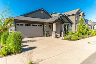 20872 SE Humber Ln, Bend, OR 97702 - Photo 1