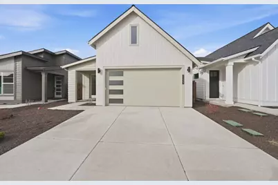 21423 NE Hayloft Place, Bend, OR 97701 - Photo 1