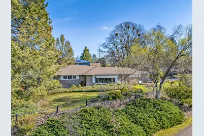 1925 Stratford Avenue, Medford, OR 97504 - Photo 1