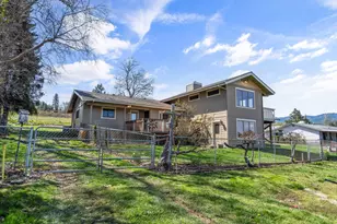 142 Theo Dr, Talent, OR 97540 - Photo 1